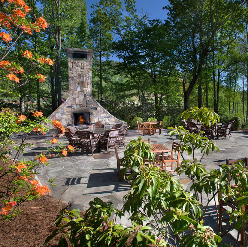 The porch of the Old Edwards Inn & Spa property